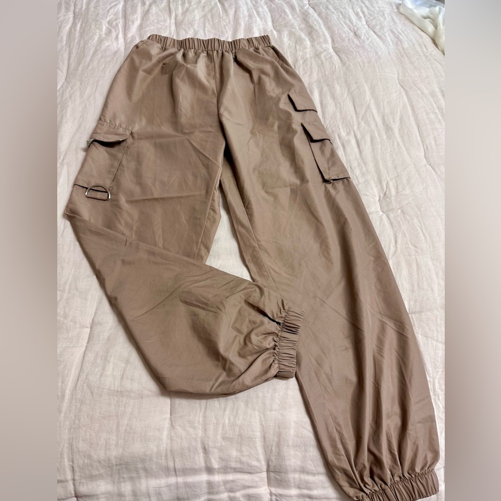 Cargo pants - Picture 2 of 3